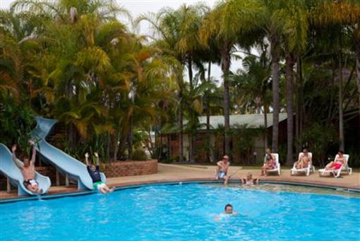 фото отеля Blue Dolphin Resort and Holiday Park