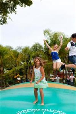 фото отеля Blue Dolphin Resort and Holiday Park