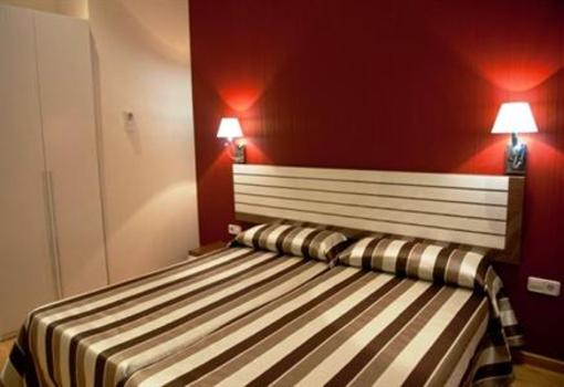 фото отеля Hostal Bcn 46