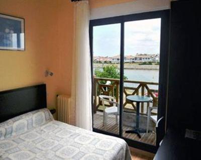 фото отеля Hotel Mermoz Mimizan