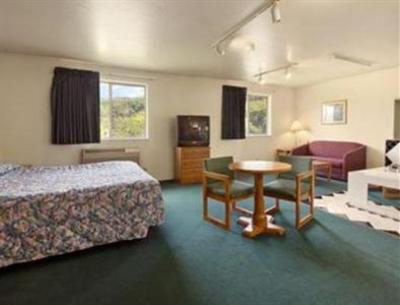 фото отеля Canonsburg Super 8 Motel