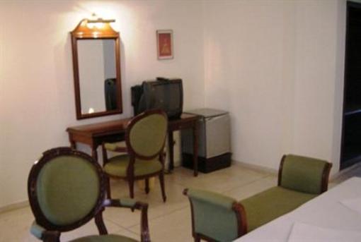 фото отеля Alpana Hotel