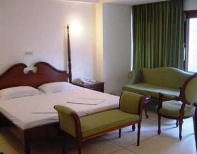 фото отеля Alpana Hotel