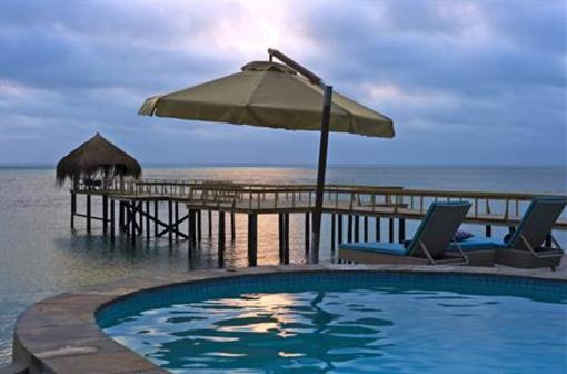 фото отеля Dugong Beach Lodge