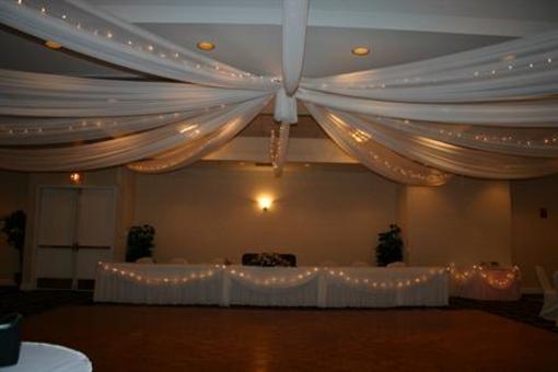 фото отеля Westford Regency Inn