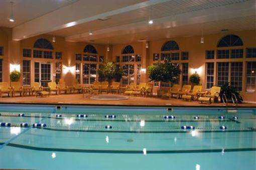 фото отеля Westford Regency Inn