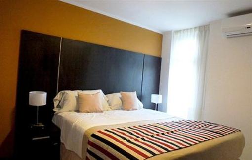 фото отеля Studiosba Serviced Apartments