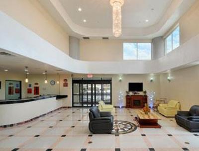 фото отеля Ramada Hewitt