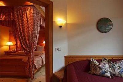 фото отеля Hotel Kolfuschgerhof Corvara in Badia