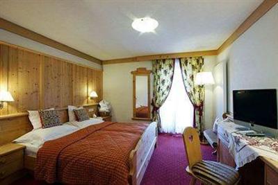фото отеля Hotel Kolfuschgerhof Corvara in Badia