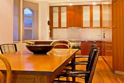 фото отеля Roxburgh House Apartments Hobart