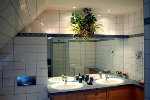 фото отеля Saint Hubert Hotel Eguisheim