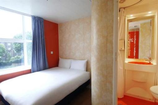 фото отеля EasyHotel Zurich