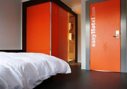 фото отеля EasyHotel Zurich