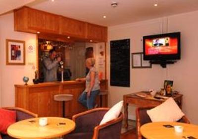 фото отеля The Globe Hotel Alcester