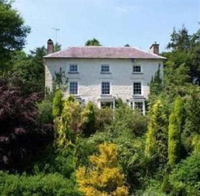 фото отеля Cwrt Mawr Bed and Breakfast Tregaron