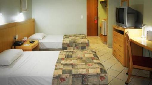 фото отеля Plaza Inn San Conrado
