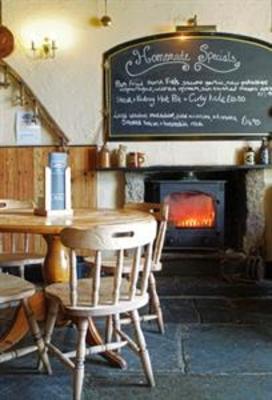 фото отеля The Old Wainhouse Inn