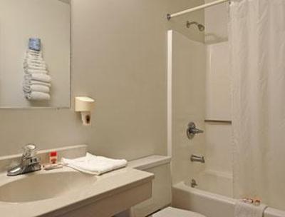 фото отеля Super 8 Motel Omaha West