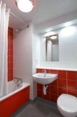 фото отеля Travelodge Chester Central