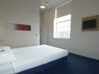 фото отеля Travelodge Chester Central