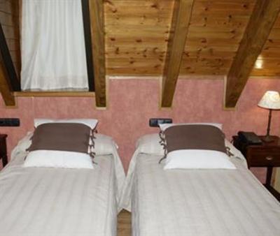 фото отеля Hotel Albares