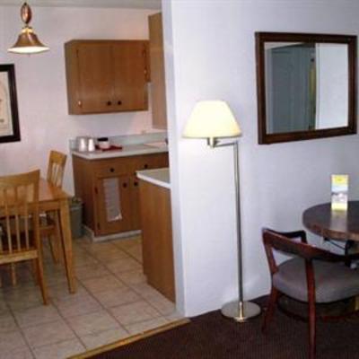 фото отеля Anchorage Inn Lakeport