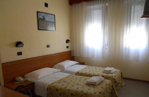 фото отеля Hotel Ostuni
