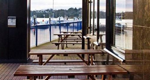фото отеля Waterford Marina Hotel