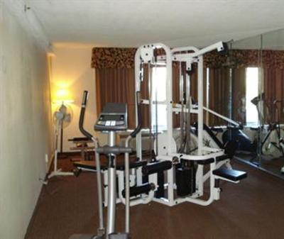 фото отеля Wynnwood Plaza Hotel Newport News