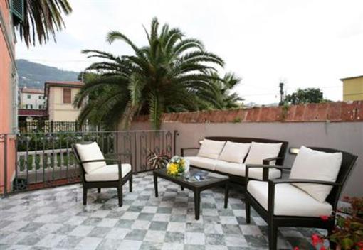 фото отеля Villa Corte Lotti Bed & Breakfast Pietrasanta