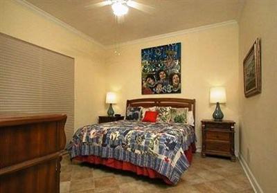 фото отеля Meyer Real Estate Vacation Rentals Regency Isle Orange Beach