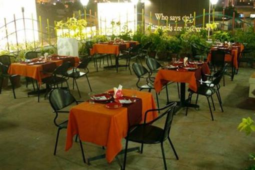 фото отеля Hotel Pratap Plaza