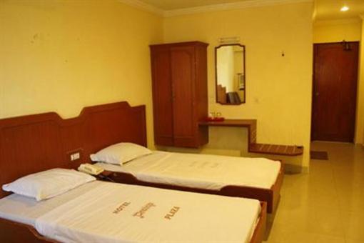 фото отеля Hotel Pratap Plaza