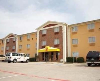 фото отеля Super 8 Bedford DFW Airport West