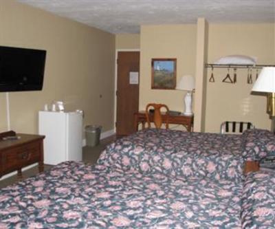 фото отеля West Yarmouth Resort
