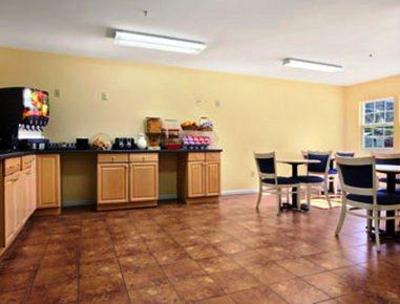 фото отеля Microtel Inn & Suites Maggie Valley