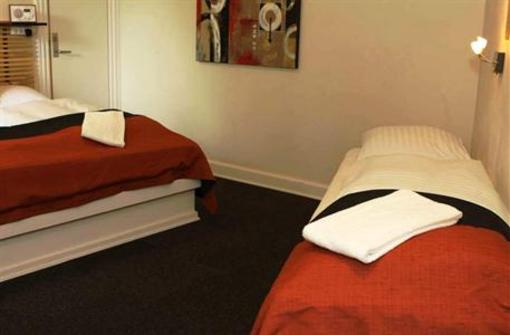 фото отеля Ydes Hotel