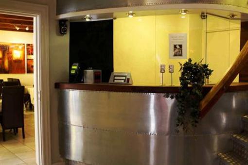 фото отеля Ydes Hotel