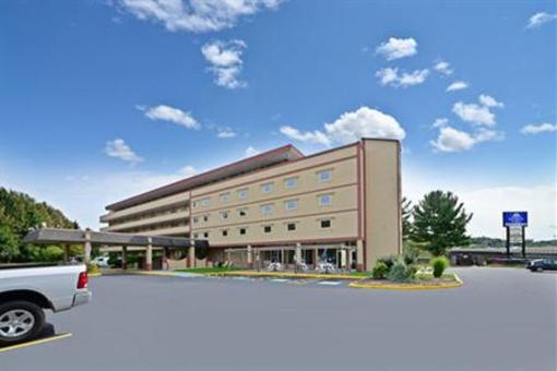 фото отеля Days Inn Oil City Conference Center