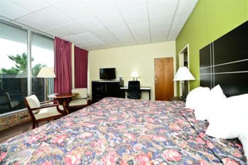 фото отеля Days Inn Oil City Conference Center