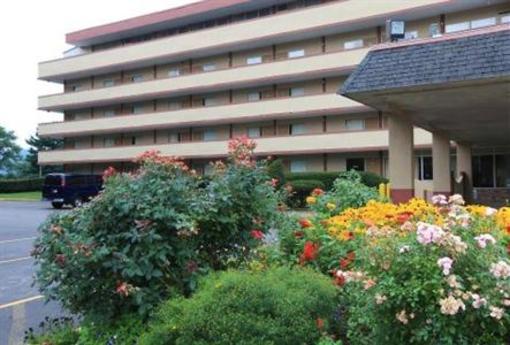 фото отеля Days Inn Oil City Conference Center
