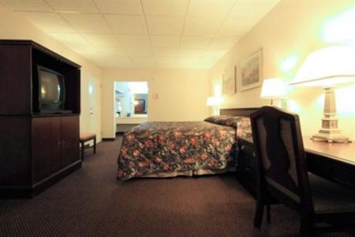 фото отеля Days Inn Oil City Conference Center