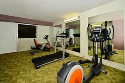 фото отеля Days Inn Oil City Conference Center