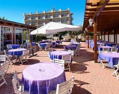 фото отеля Hotel Olympia Senigallia