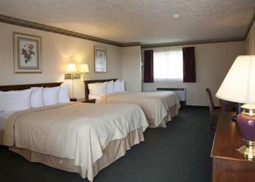 фото отеля Quality Inn Breeze Manor