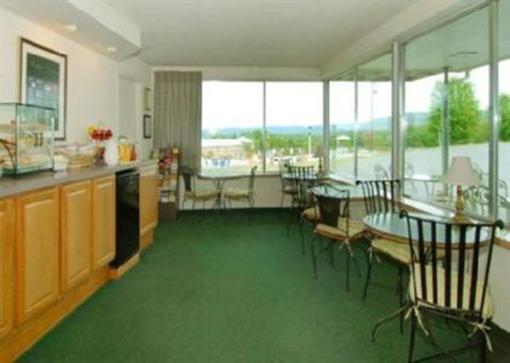 фото отеля Quality Inn Breeze Manor