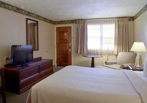 фото отеля Quality Inn Breeze Manor
