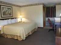 Quality Inn Breeze Manor