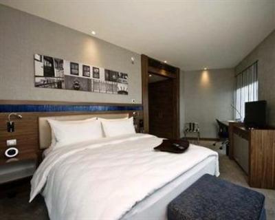 фото отеля Hampton By Hilton Bursa